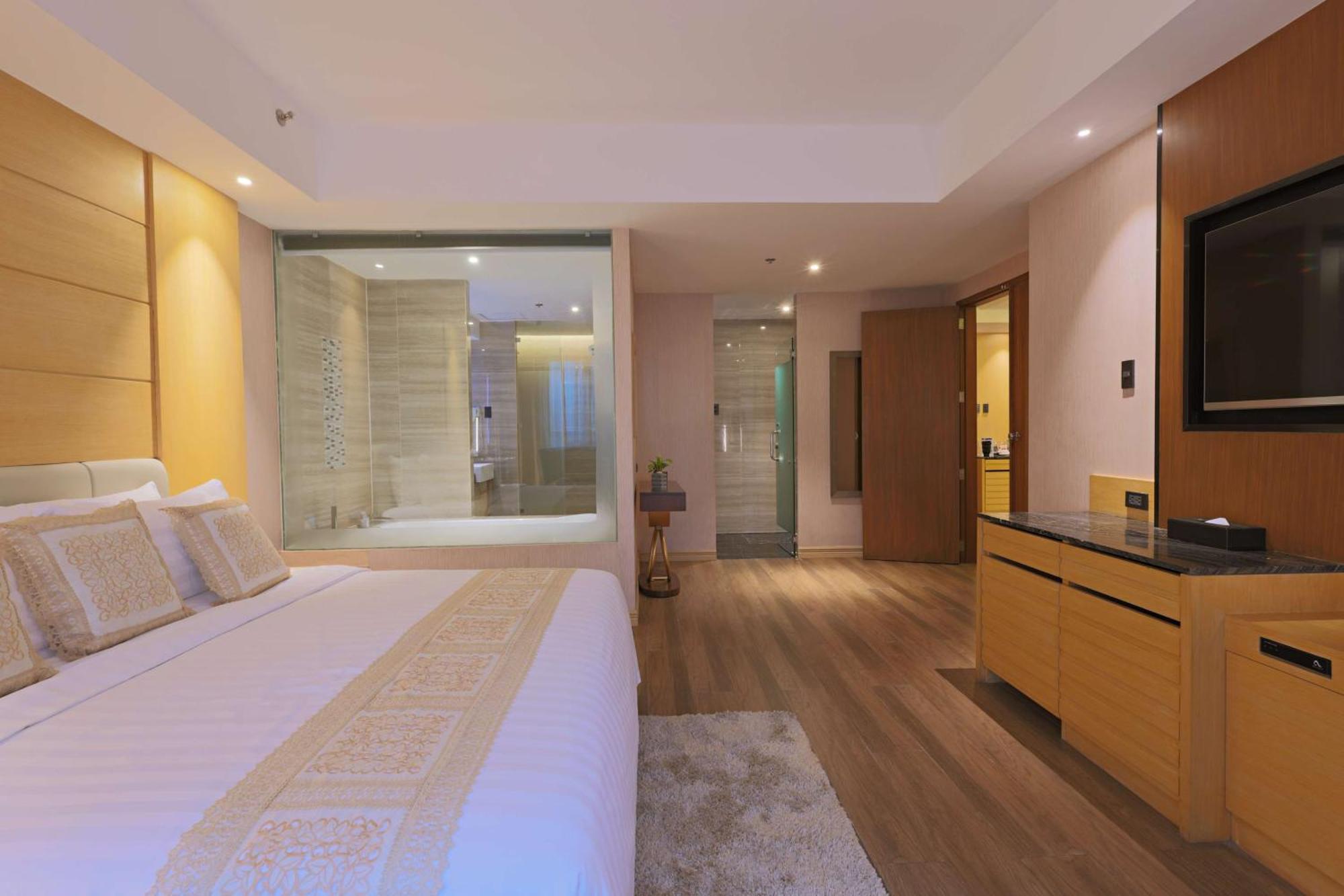 Best Western Plus Metro Clark Анхелес Экстерьер фото
