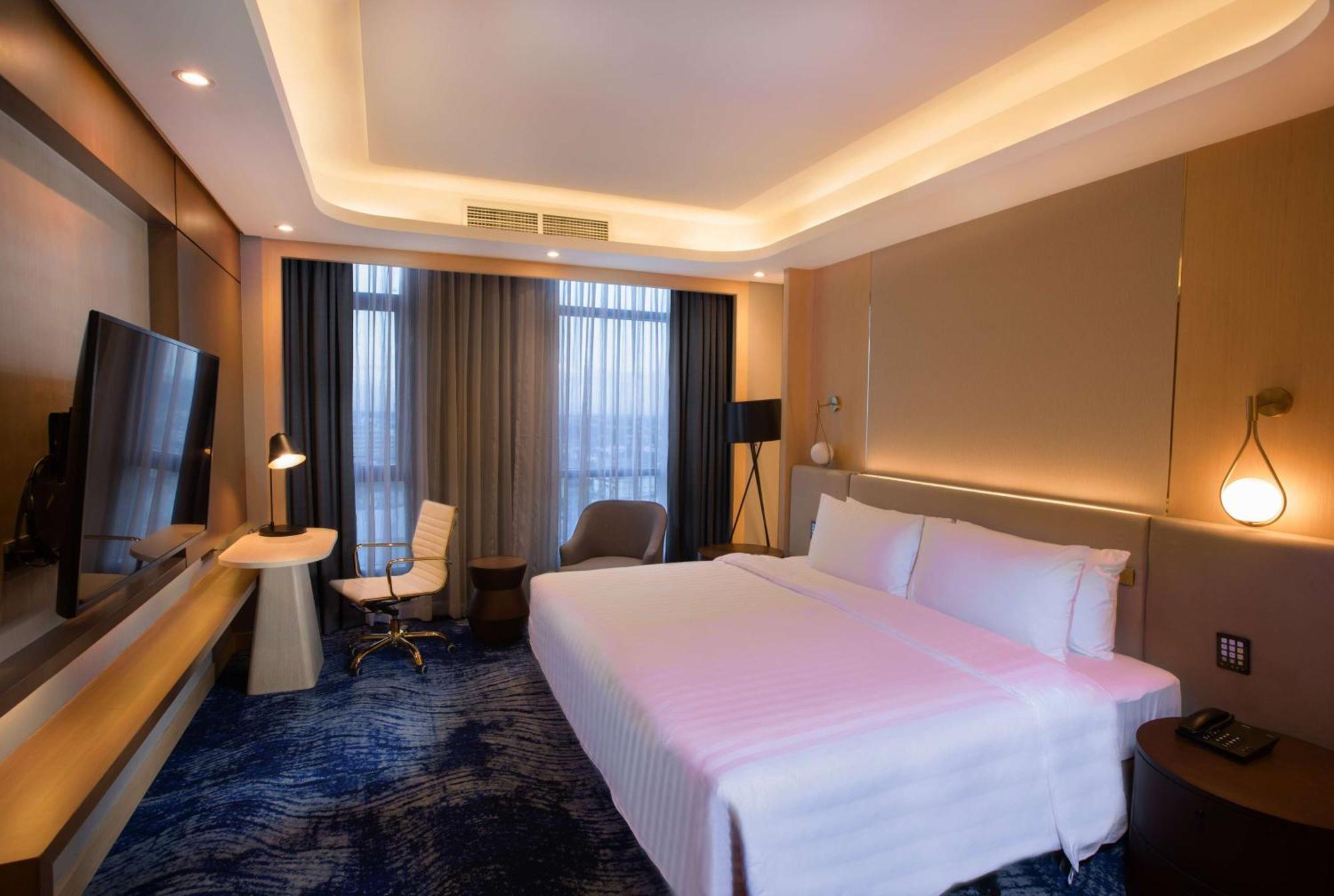 Best Western Plus Metro Clark Анхелес Экстерьер фото