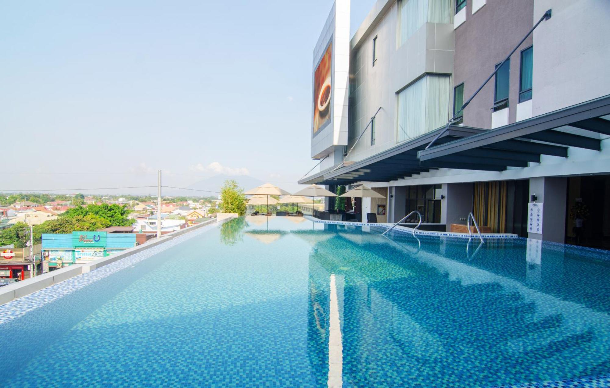 Best Western Plus Metro Clark Анхелес Экстерьер фото