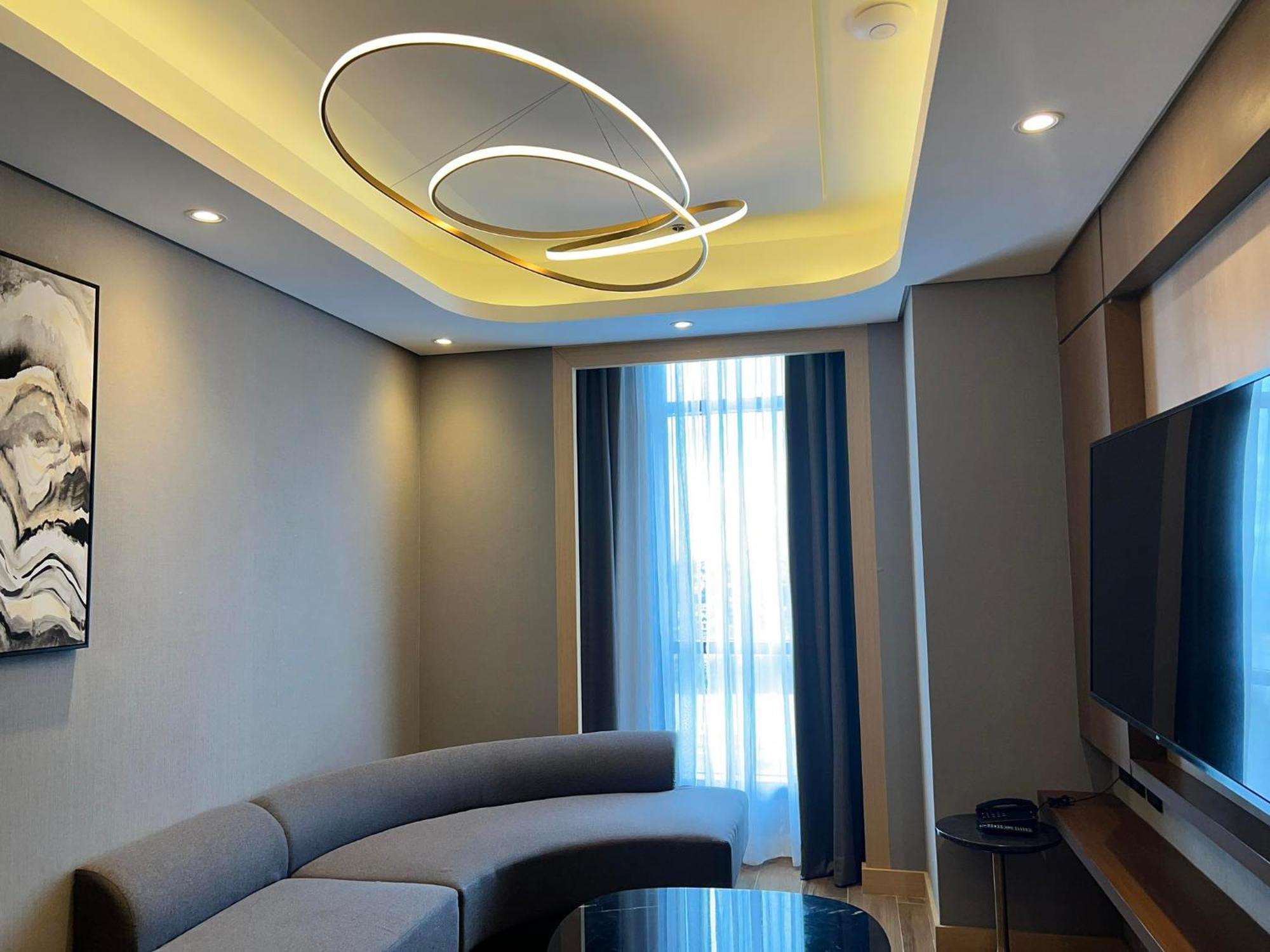 Best Western Plus Metro Clark Анхелес Экстерьер фото
