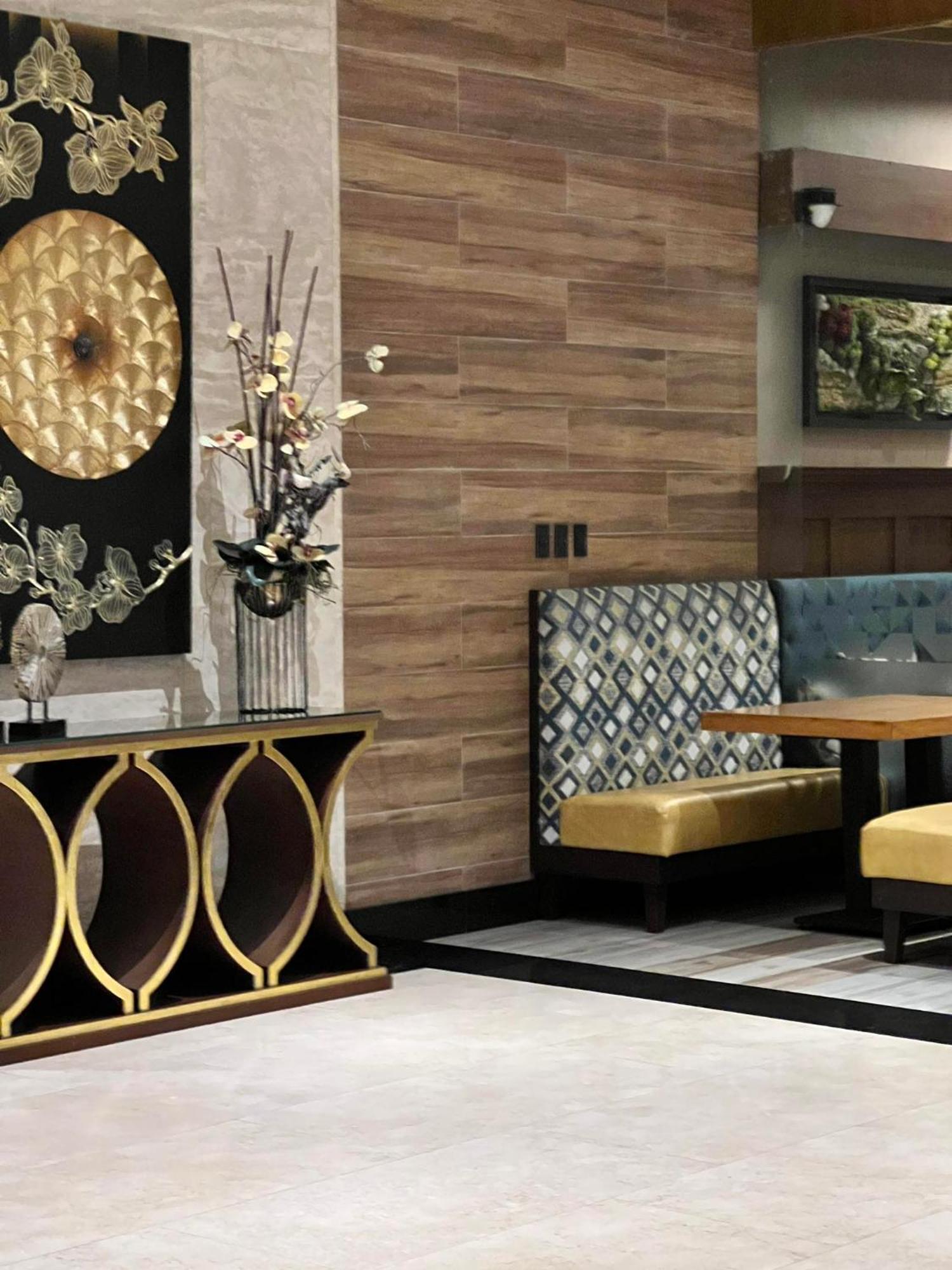 Best Western Plus Metro Clark Анхелес Экстерьер фото